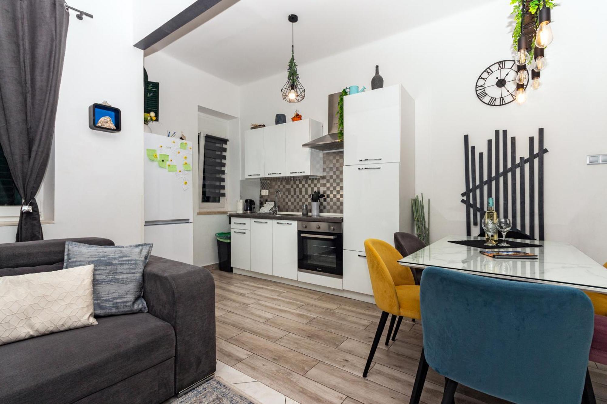 Spacious Apartment Center Split Extérieur photo