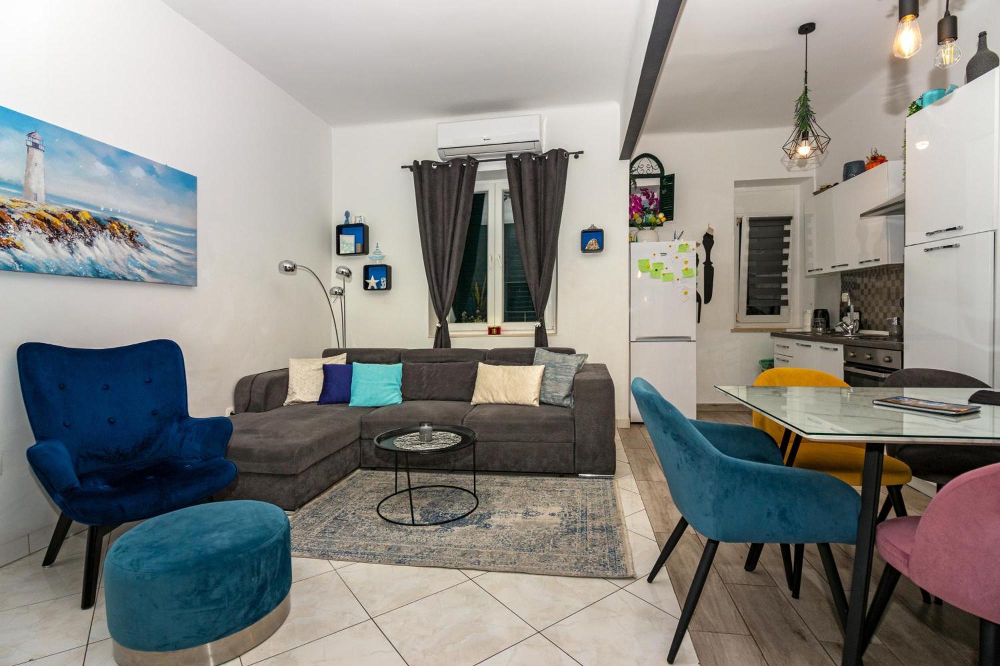 Spacious Apartment Center Split Extérieur photo